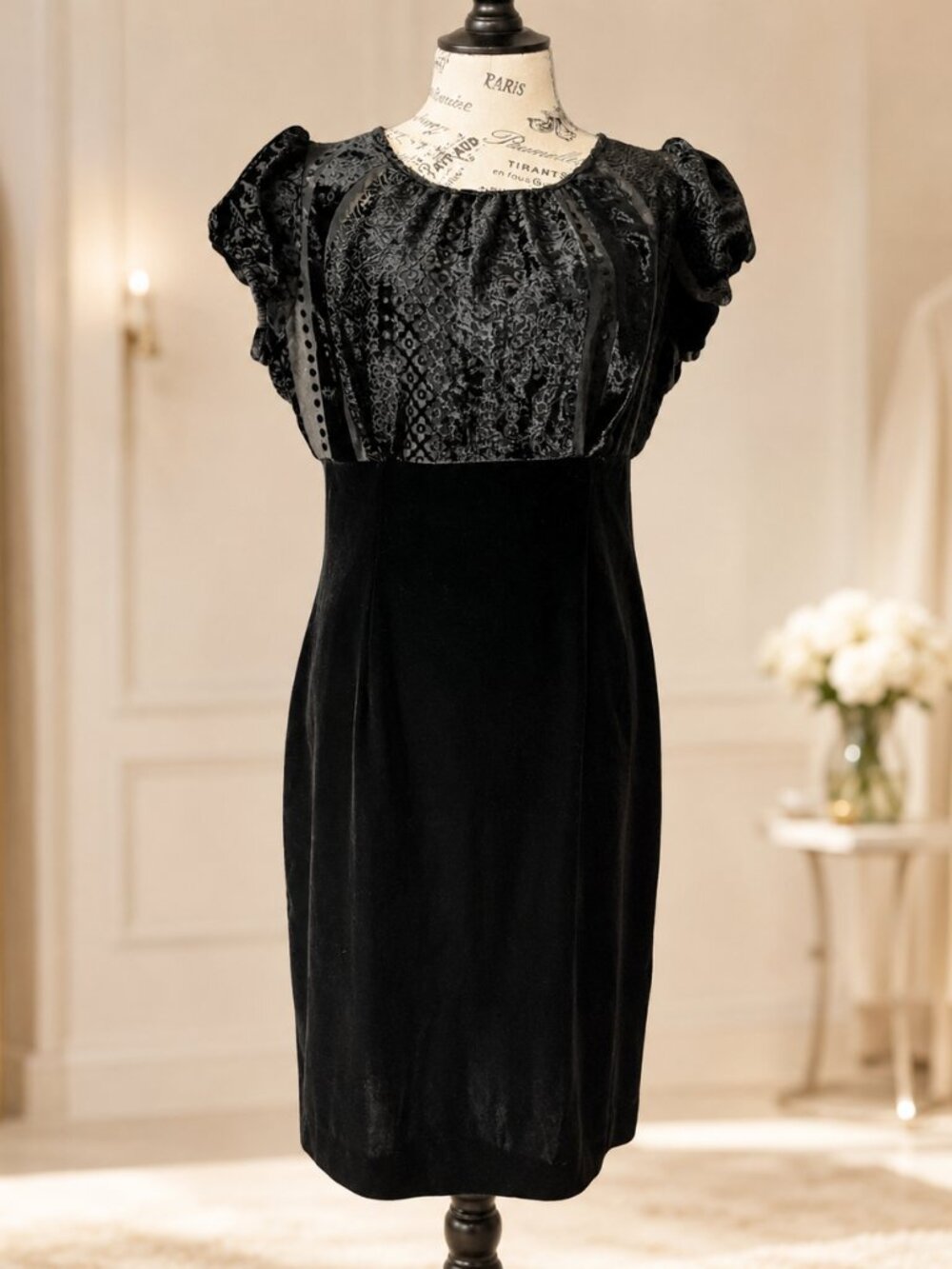 Karin Stevens Black Velvet Burnout Cocktail Dress — Size 10 - Picture 2 of 4